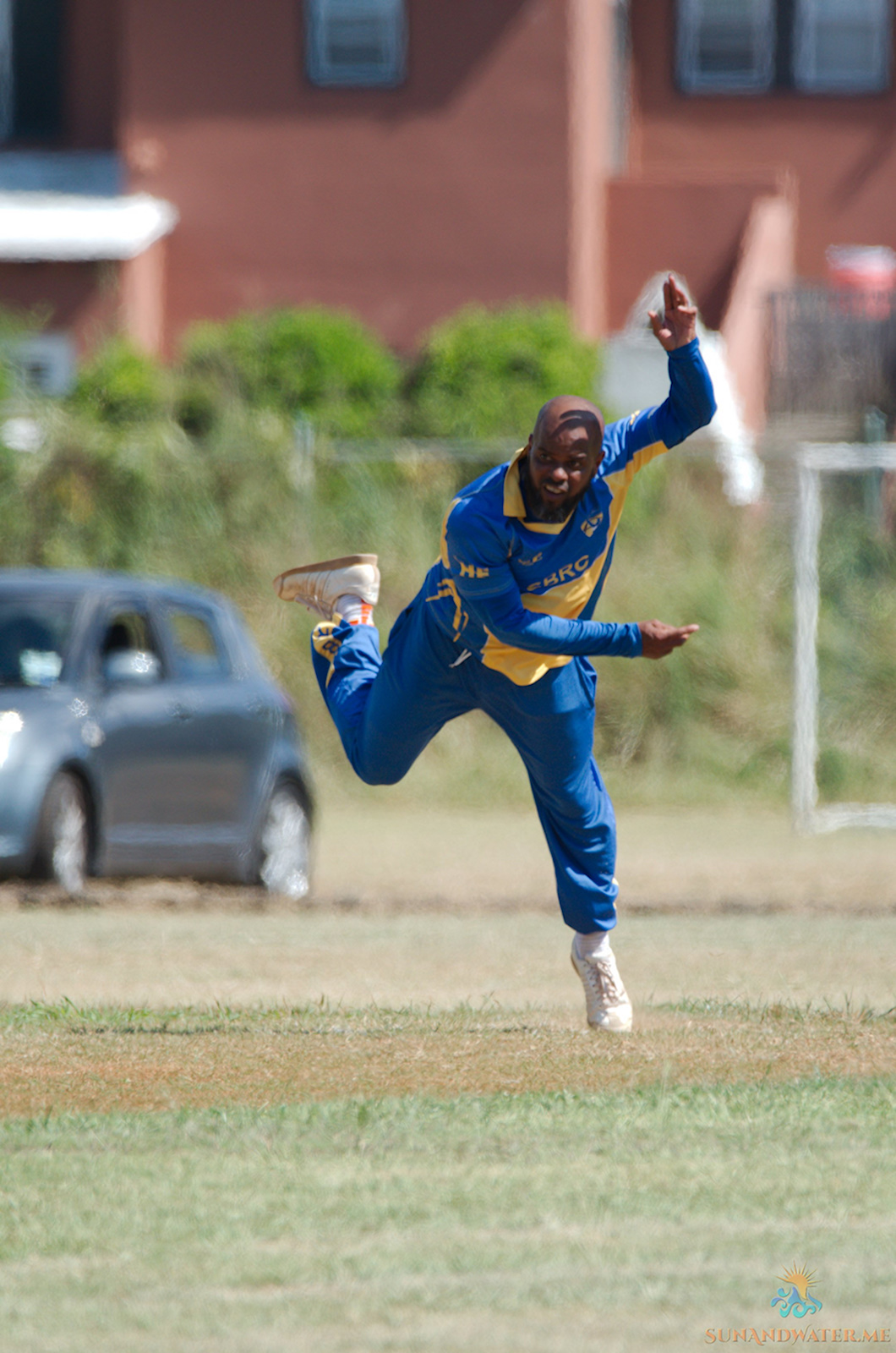 Somerset Bridge vs Flatts